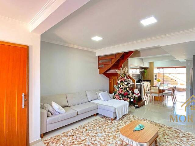 Casa para Venda em Porto Alegre - 2