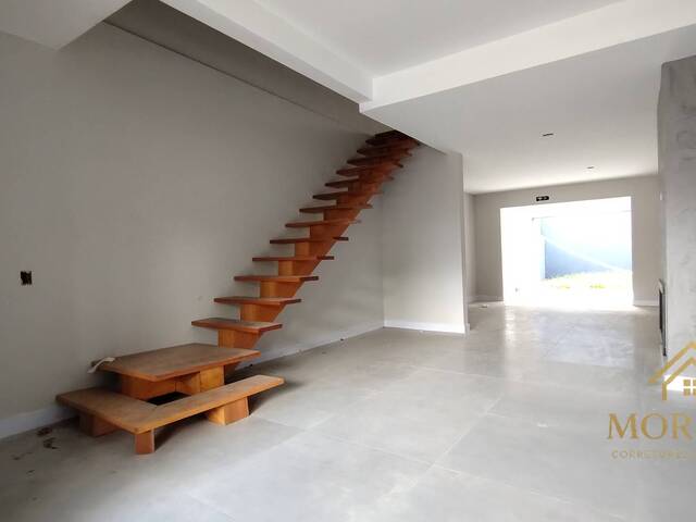 Casa para Venda em Porto Alegre - 3