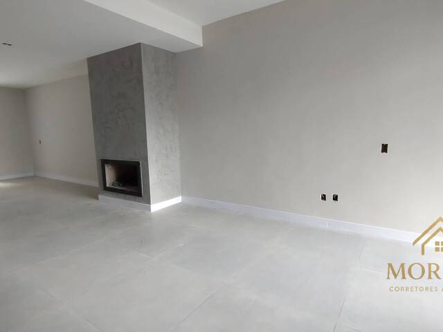 Casa para Venda em Porto Alegre - 4