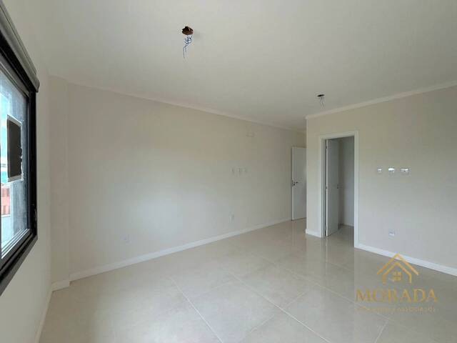 Casa para Venda em Porto Alegre - 5