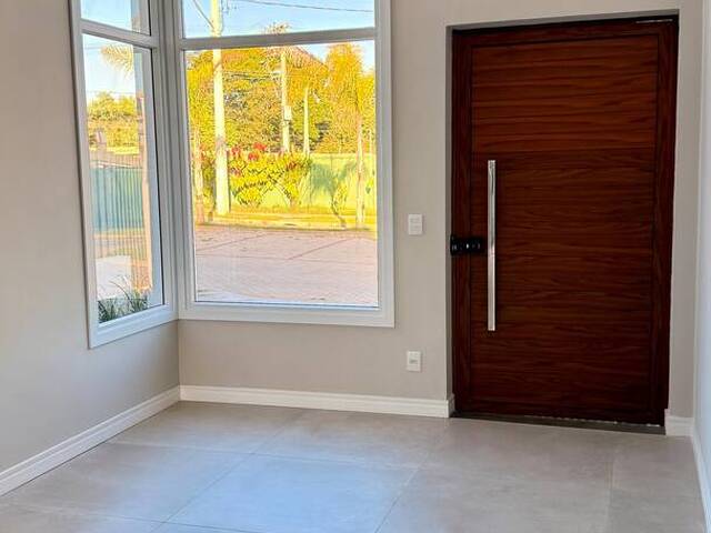 #25 - Casa para Venda em Porto Alegre - RS