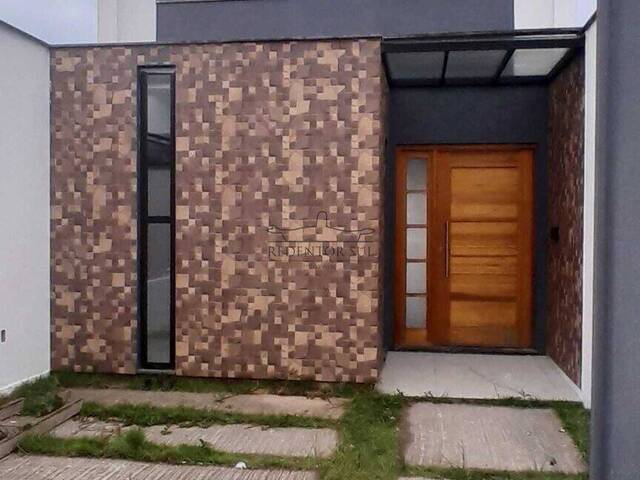 #27 - Casa para Venda em Porto Alegre - RS