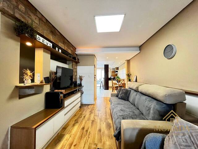 #28 - Casa para Venda em Porto Alegre - RS