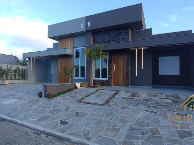 Casa para Venda em Porto Alegre - 2