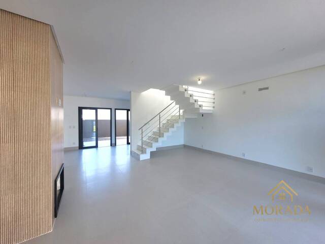 Casa para Venda em Porto Alegre - 3