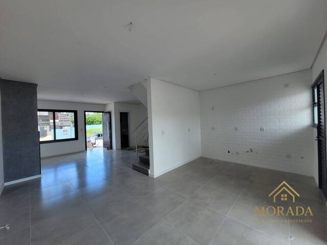 Casa para Venda em Porto Alegre - 4