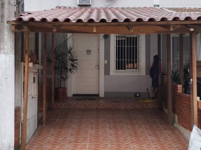 #96 - Casa para Venda em Porto Alegre - RS