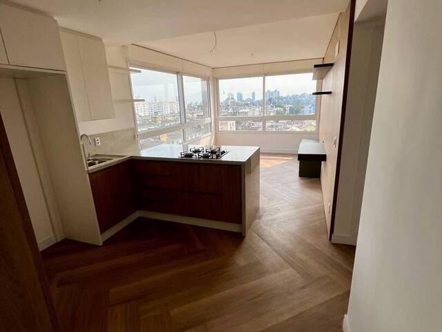 #120 - Apartamento para Venda em Porto Alegre - RS