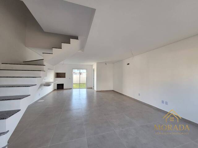 Casa para Venda em Porto Alegre - 2