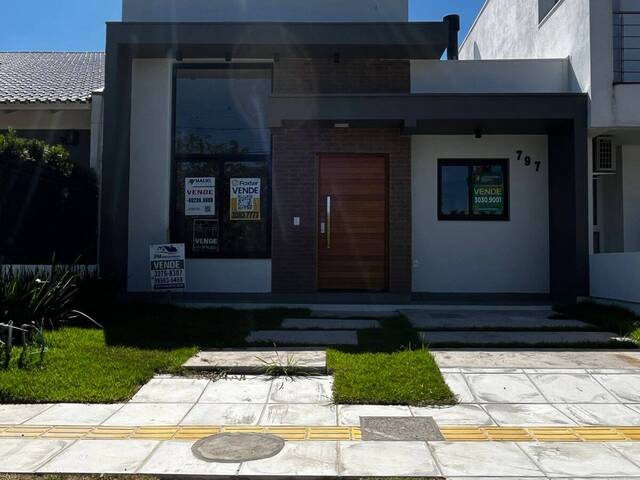 #136 - Casa para Venda em Porto Alegre - RS