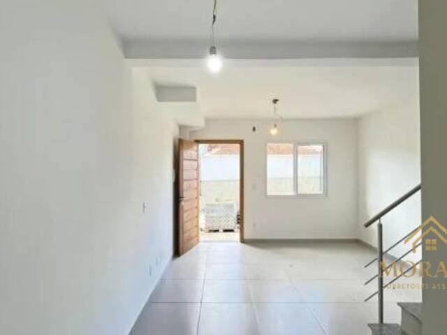 #140 - Casa para Venda em Porto Alegre - RS