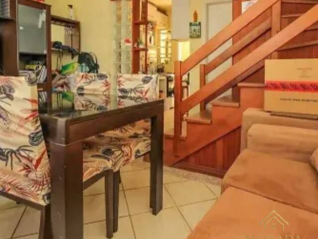 #142 - Casa para Venda em Porto Alegre - RS