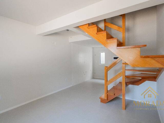 Casa para Venda em Porto Alegre - 5