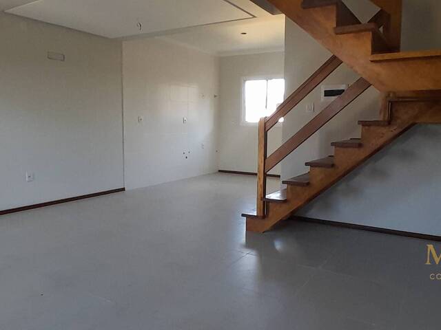 #144 - Casa para Venda em Porto Alegre - RS