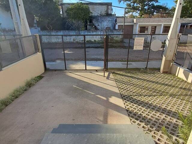 #165 - Casa para Venda em Porto Alegre - RS