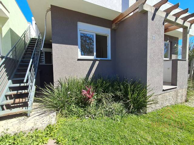 #169 - Casa para Venda em Porto Alegre - RS