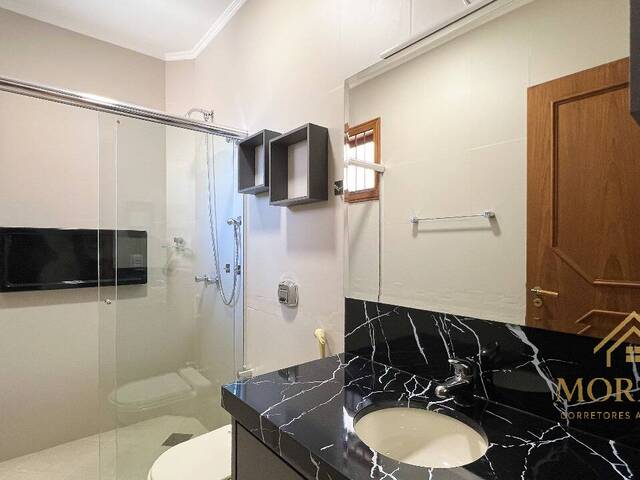 #179 - Casa para Venda em Porto Alegre - RS