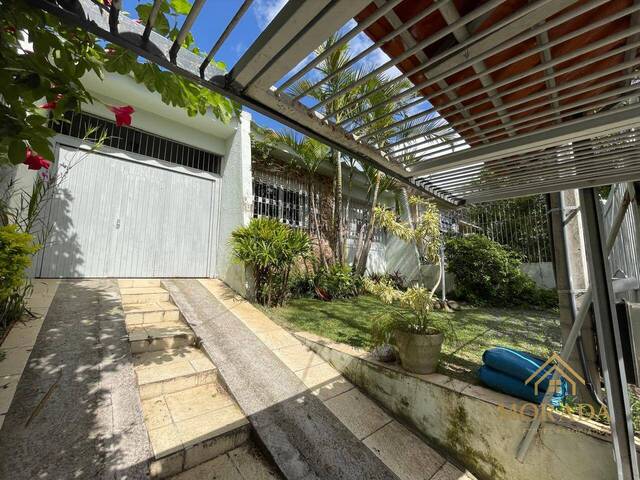 #183 - Casa para Venda em Porto Alegre - RS