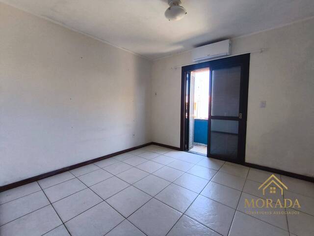 Casa para Venda em Porto Alegre - 5