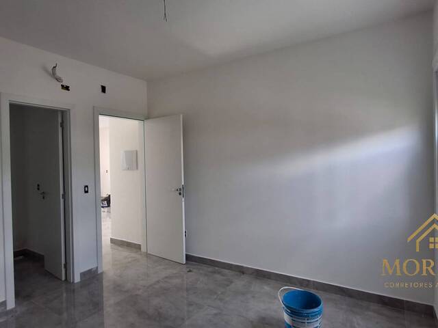 Casa para Venda em Porto Alegre - 5