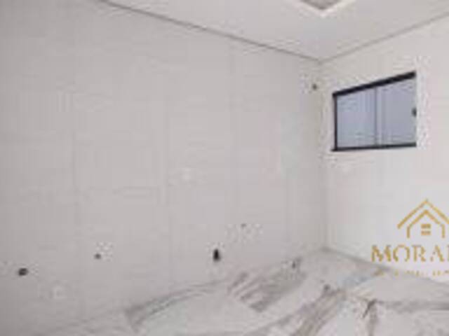 #201 - Casa para Venda em Porto Alegre - RS