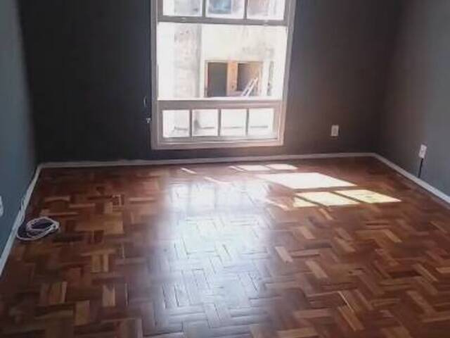 #211 - Apartamento para Venda em Porto Alegre - RS