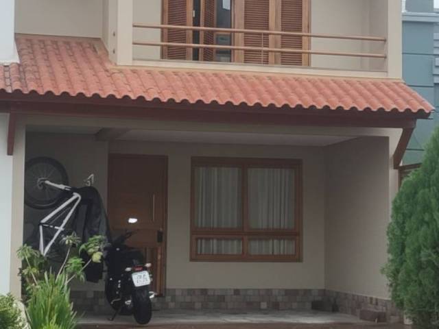 #214 - Casa para Venda em Porto Alegre - RS