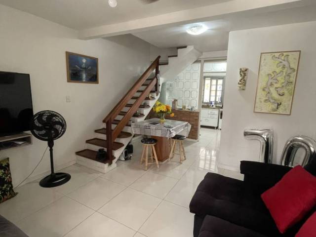 Casa para Venda em Porto Alegre - 4