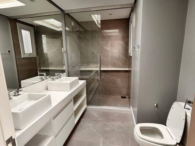 Casa para Venda em Porto Alegre - 4