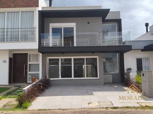 Casa para Venda em Porto Alegre - 2