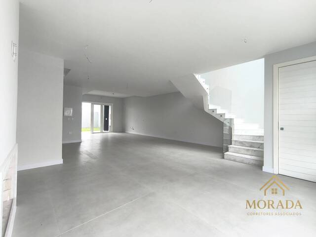 Casa para Venda em Porto Alegre - 4