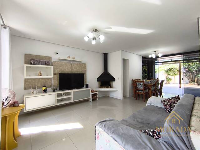 Casa para Venda em Porto Alegre - 4