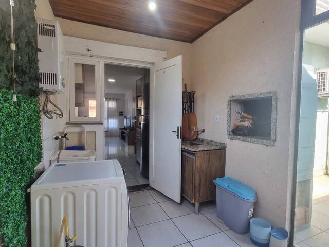 Casa para Venda em Porto Alegre - 4