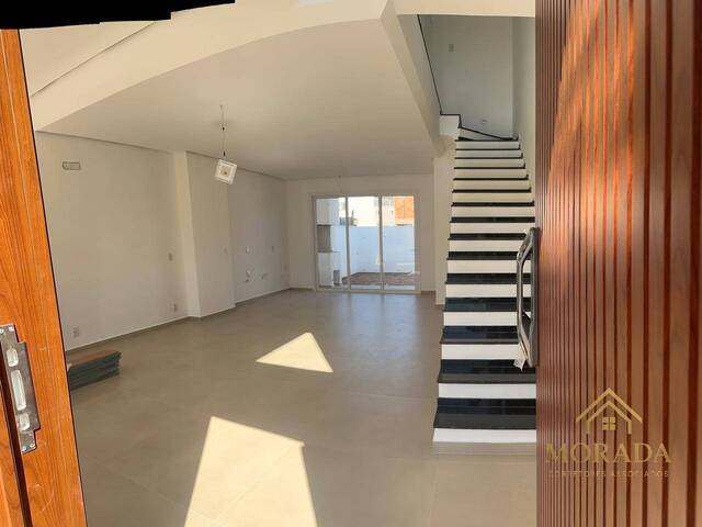 Casa para Venda em Porto Alegre - 2