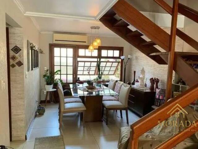 Casa para Venda em Porto Alegre - 3