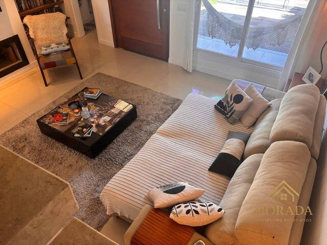 Casa para Venda em Porto Alegre - 3
