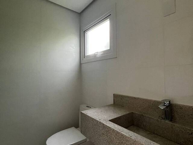 Casa para Venda em Porto Alegre - 4