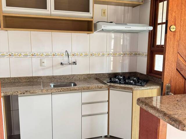 Casa para Venda em Porto Alegre - 4