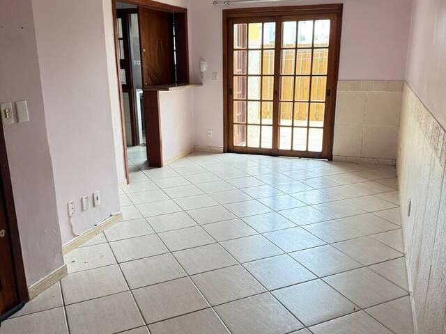 Casa para Venda em Porto Alegre - 2