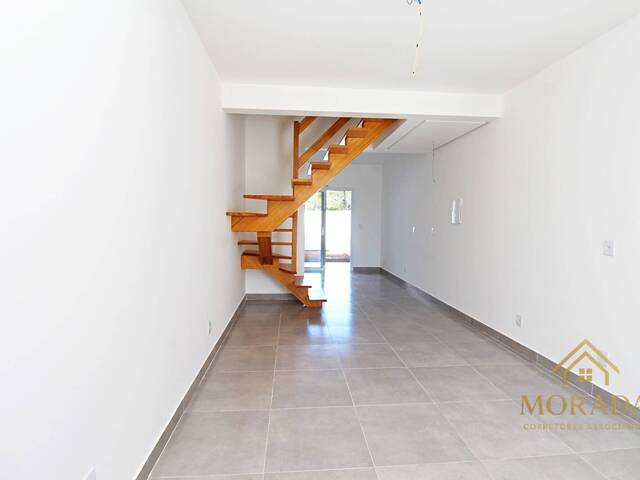 Casa para Venda em Porto Alegre - 3