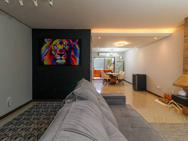 Casa para Venda em Porto Alegre - 4