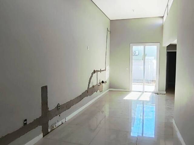 Casa para Venda em Porto Alegre - 3
