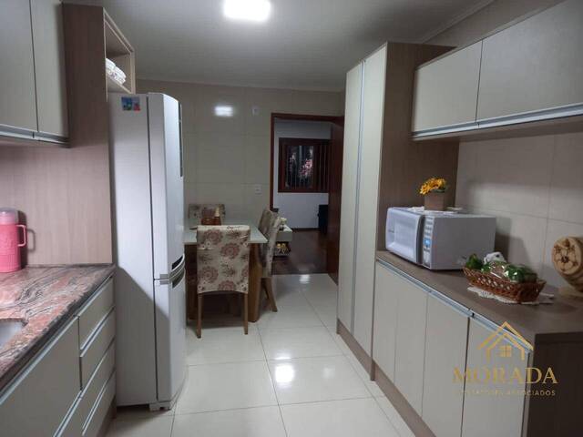 Casa para Venda em Porto Alegre - 4