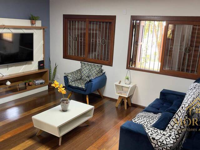 Casa para Venda em Porto Alegre - 2