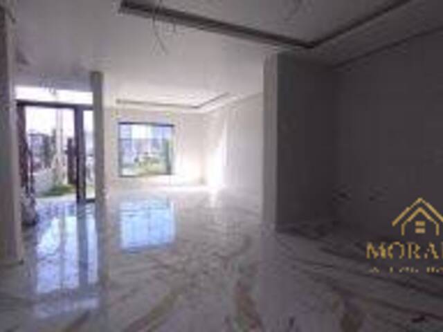 #202 - Casa para Venda em Porto Alegre - RS